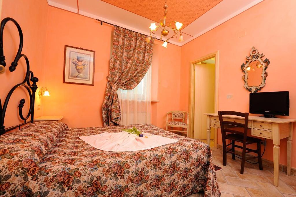 Double Room,52228151:JPEG